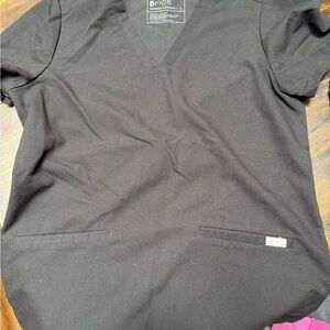 Figs Black Casma V-Neck Scrub Top